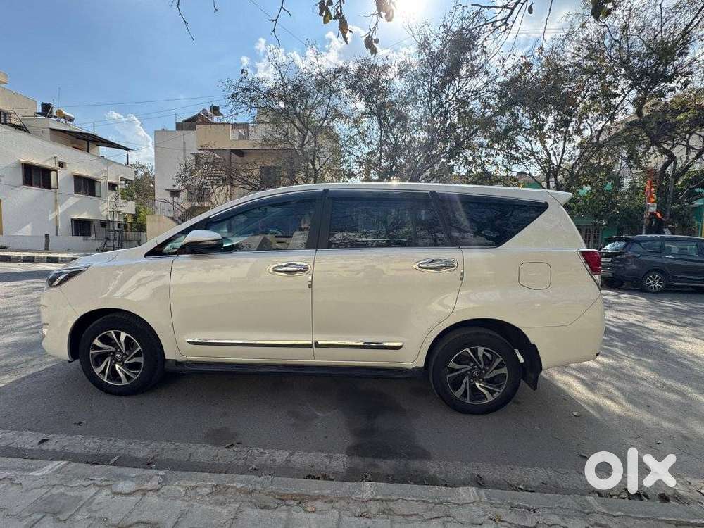 Toyota Innova Crysta 2.4 V, 2022, Diesel