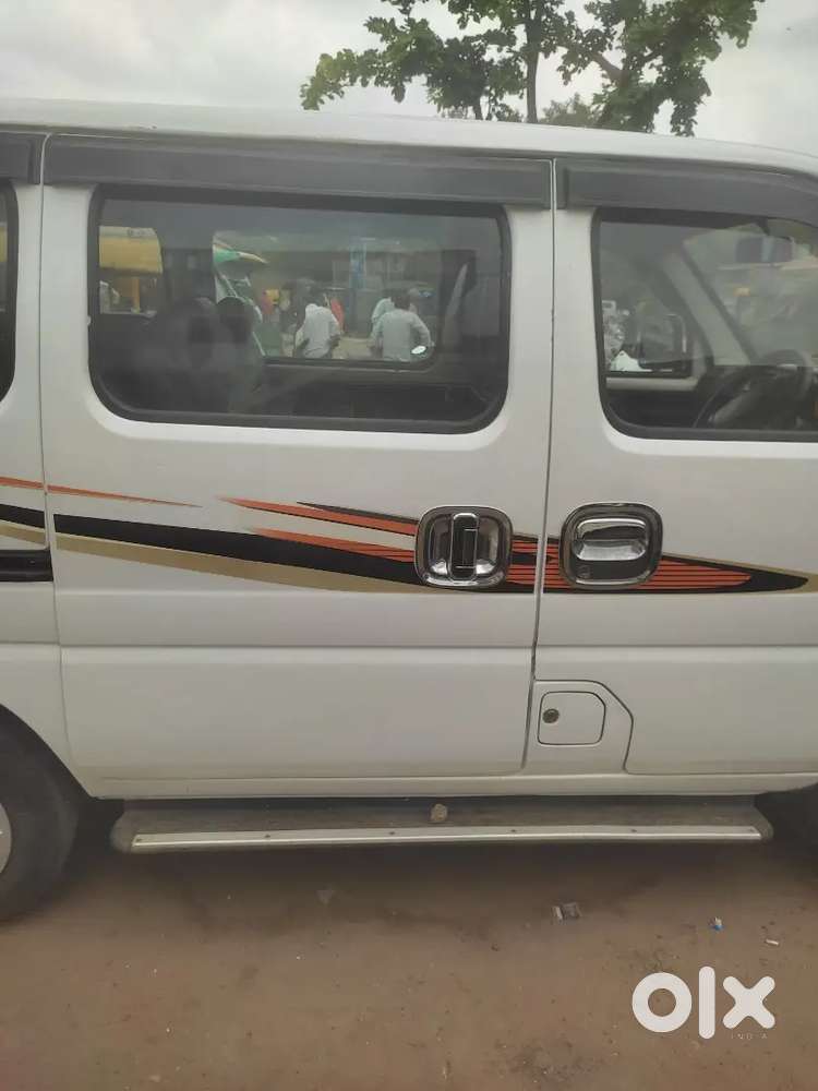 Maruti Suzuki Eeco 2016