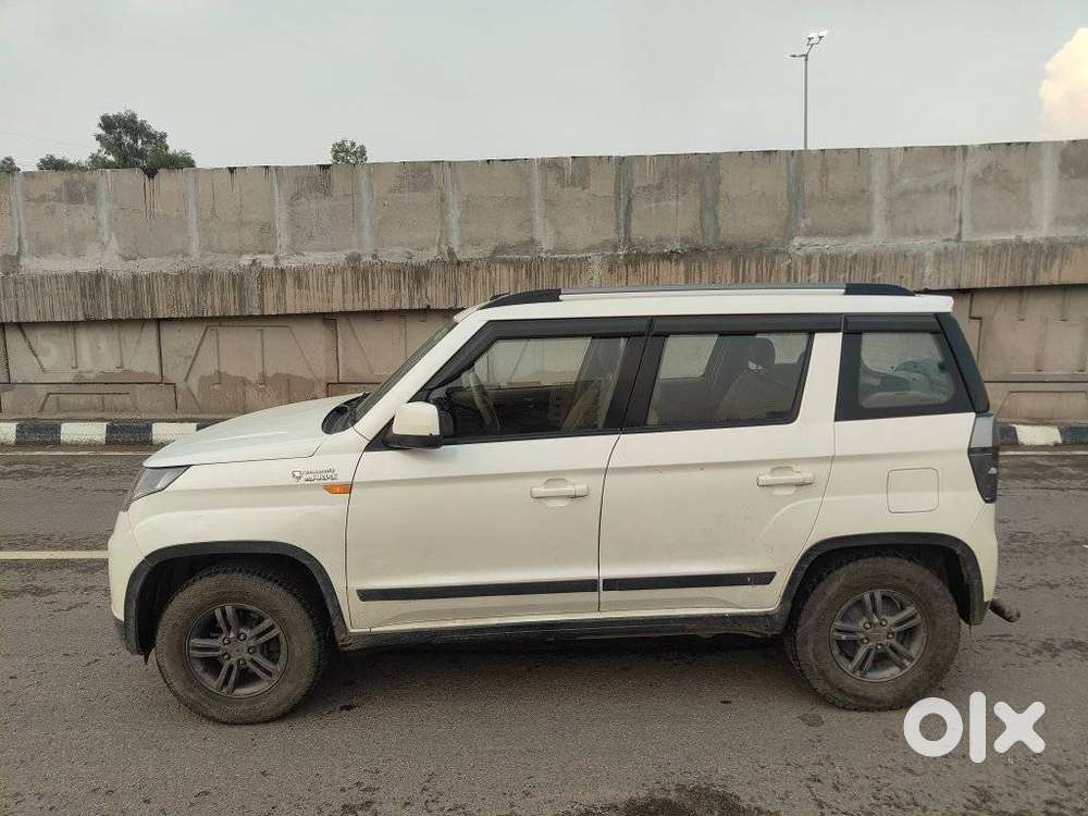 Mahindra Tuv 300 T10 Opt, 2019, Diesel