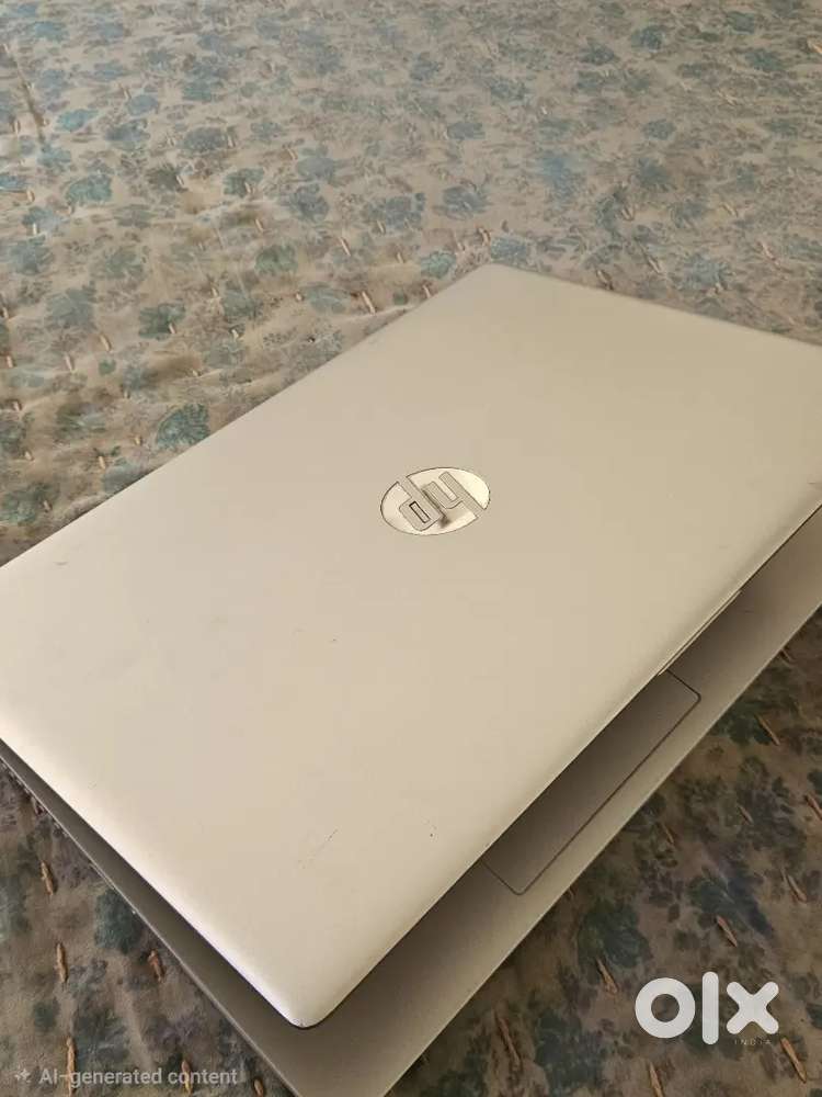 Hp ryzen 5 8gb ram 256gb ssd + 2gb graphics