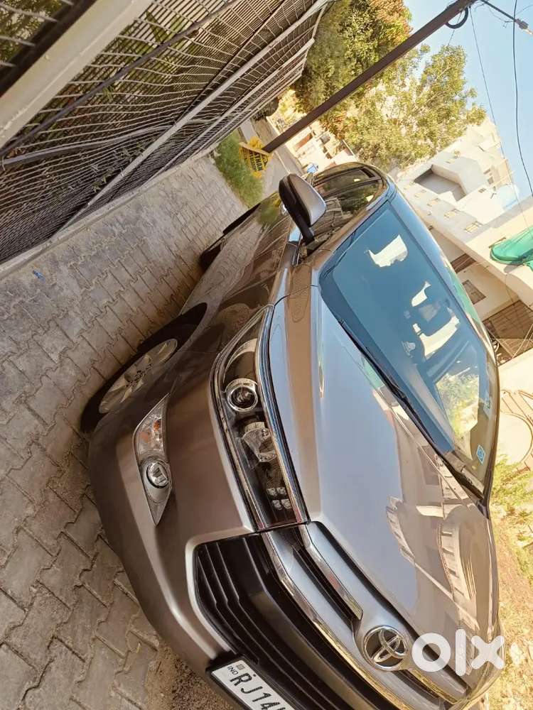 Toyota Innova Crysta 2019 Diesel Manual