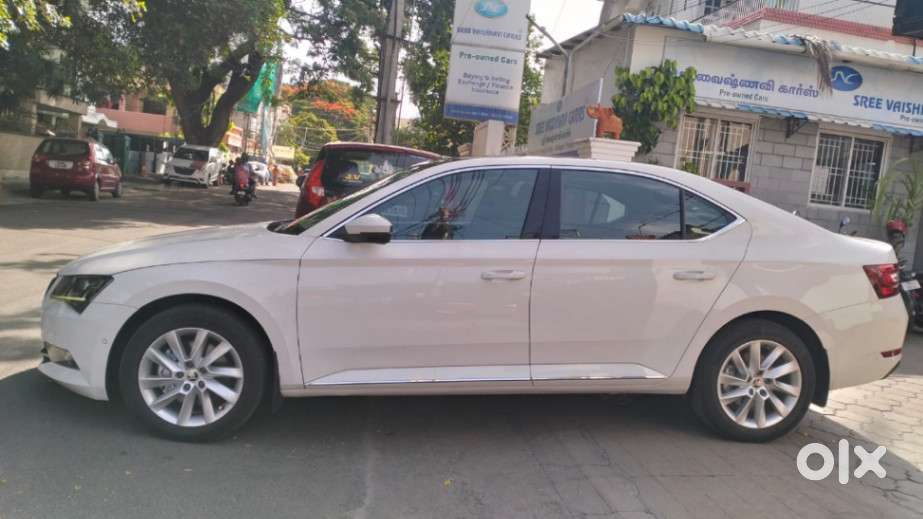 Skoda Superb L&k 1.8 Tsi At, 2019, Petrol
