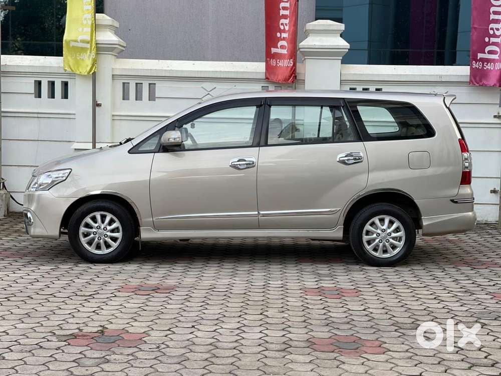 Toyota Innova 2.5 V 8 Str, 2013, Diesel