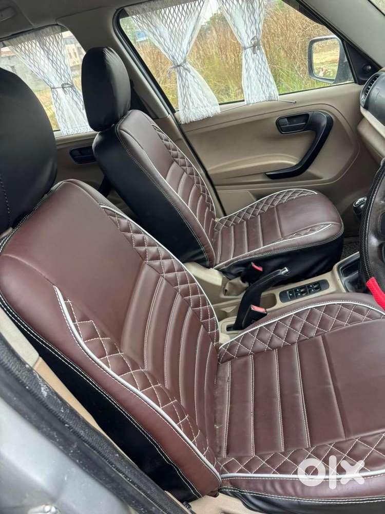 Mahindra Tuv 300 Plus 2019