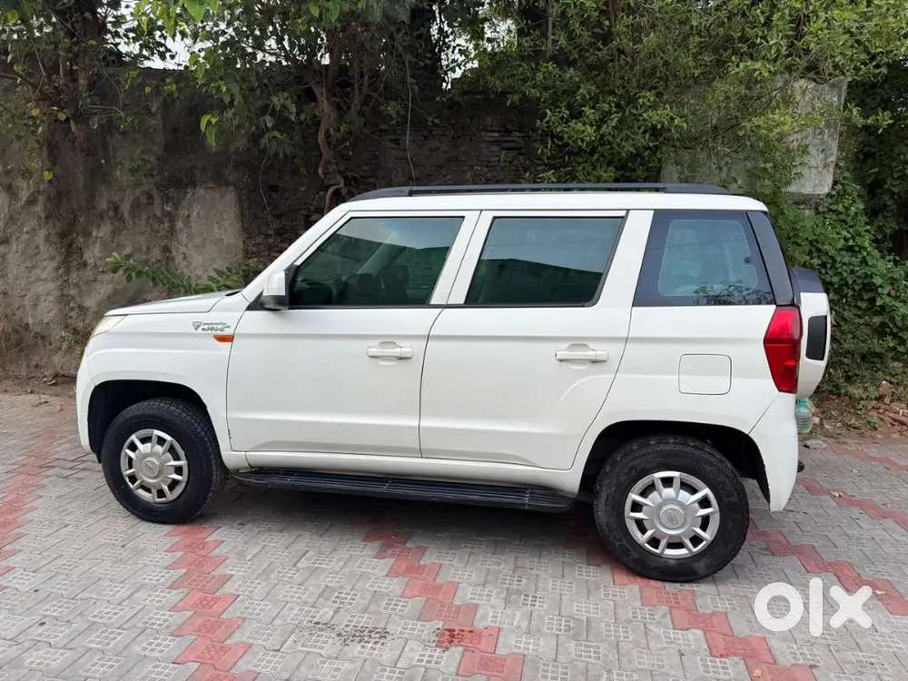 Mahindra Tuv 300 2017 Diesel Well Maintained