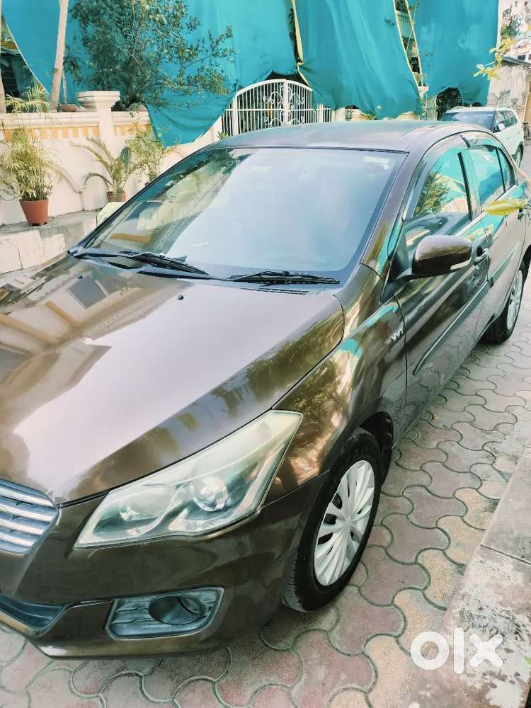 Ciaz 2015 Petrol Vxi+ Non Accidented Bank Officers
