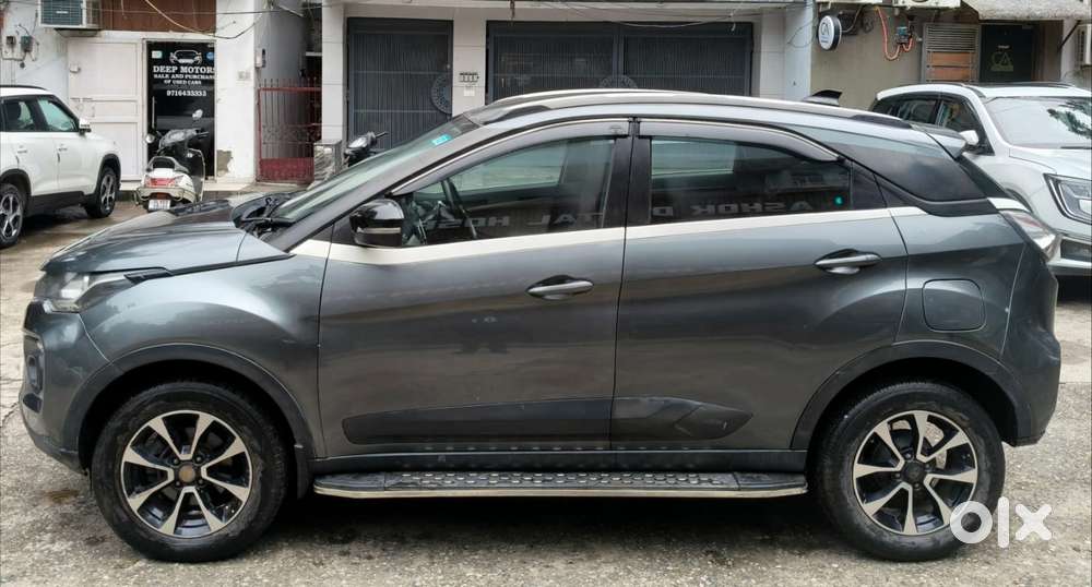 Tata Nexon 1.2 Revotron Xza Plus, 2020, Petrol