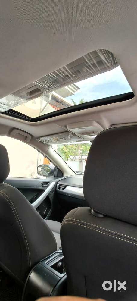 Tata Nexon 1.5 Revotorq Xm (s), 2022, Petrol