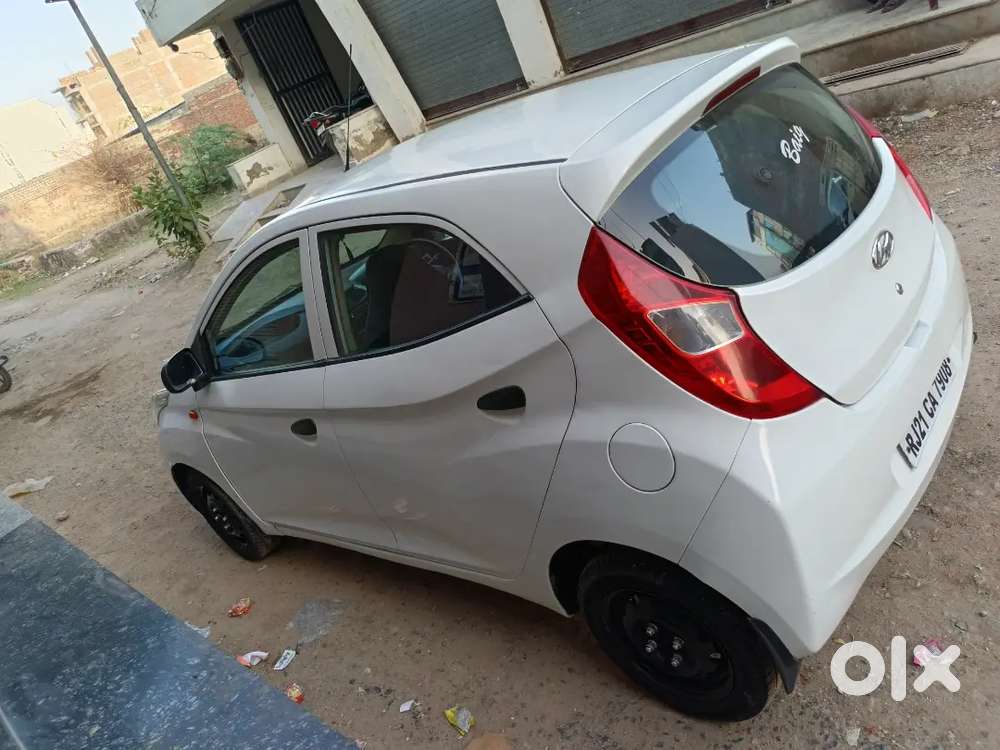 Hyundai Eon 2015 Lpg 98000 Km Driven