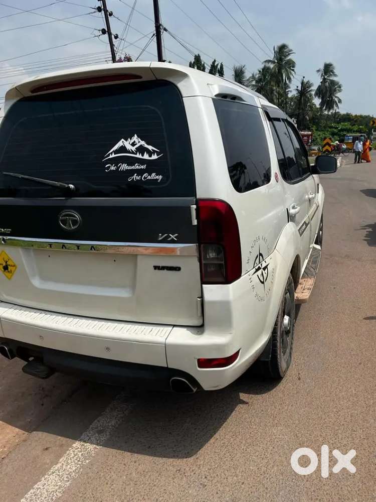 Tata Safari Storme 2013