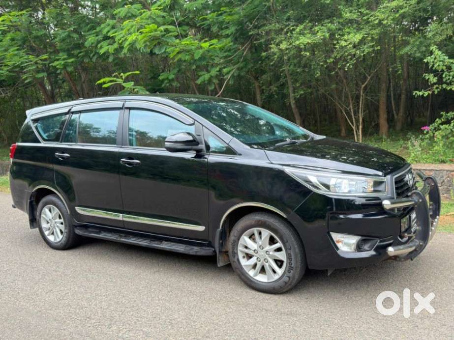 Toyota Innova Crysta 2.4 Gx Limited Edition 7 Str, 2023, Diesel