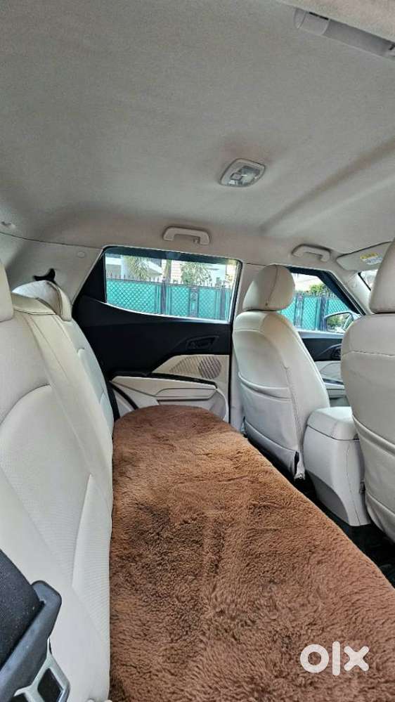 Mahindra Xuv300 W4 Diesel, 2023, Diesel