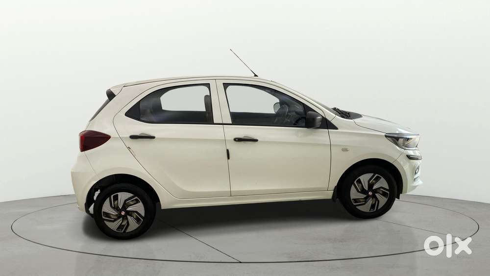 Tata Tiago 1.2 Revotron Xm, 2022, Cng & Hybrids