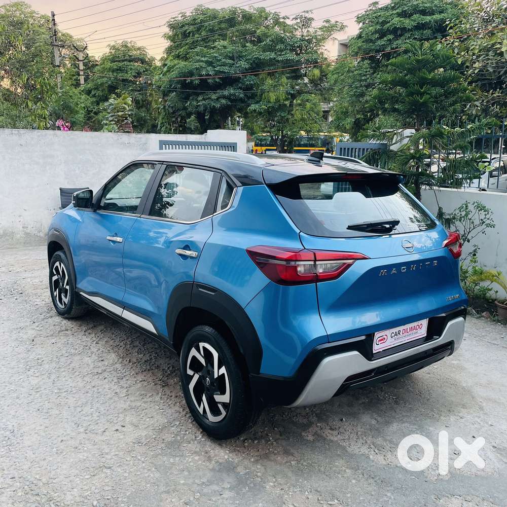 Nissan Magnite Kuro Edition Petrol Amt, 2024, Petrol