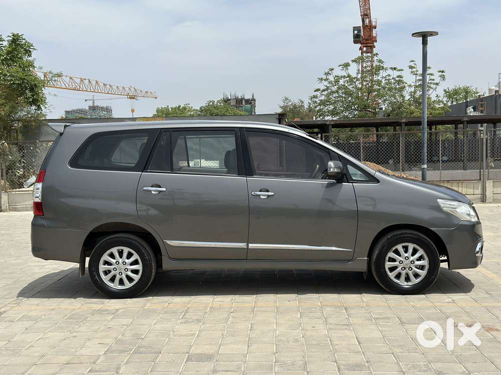 Toyota Innova 2.5 Vx 7 Str Bs-iii, 2012, Diesel