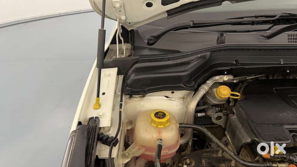 Mahindra Xuv300 W6, 2023, Petrol