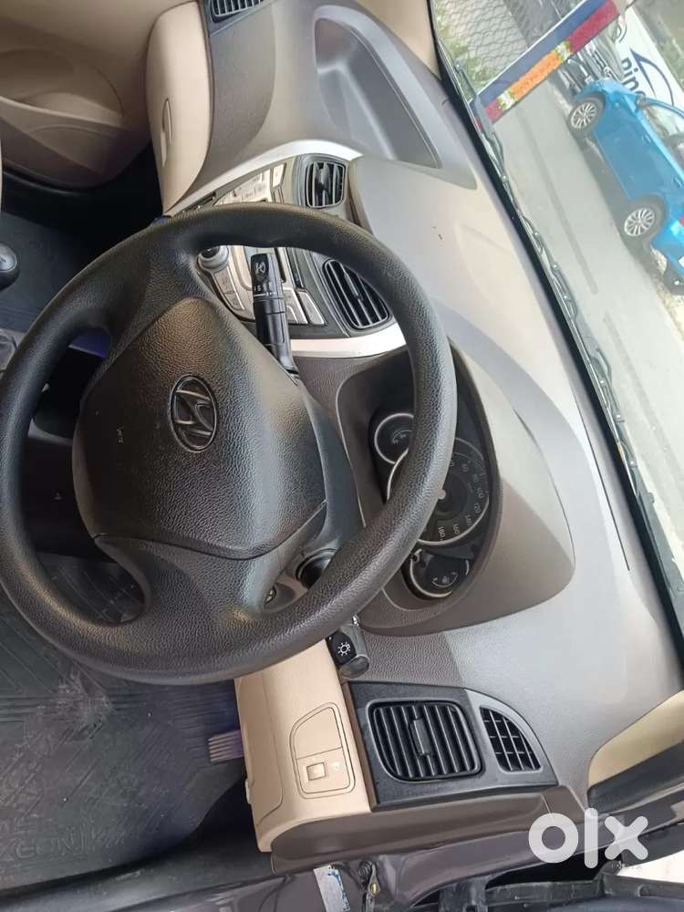 Hyundai Eon Era +, 2017, Petrol