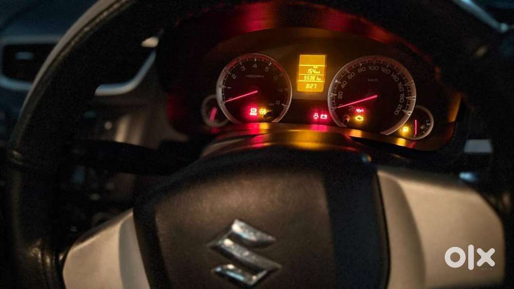 Maruti Suzuki Swift Vxi Abs Bsiv, 2016, Petrol