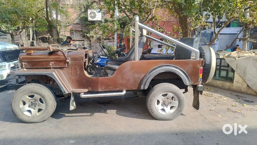 Mahindra Jeep Classic, 2000