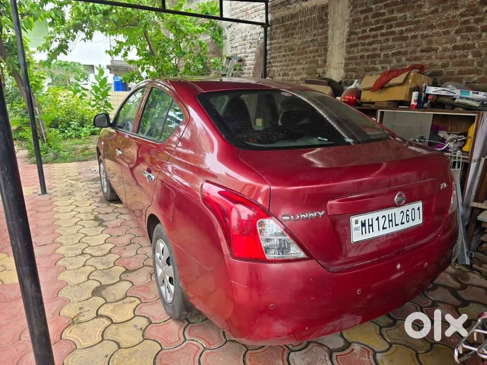 Nissan Sunny Petrol 2011