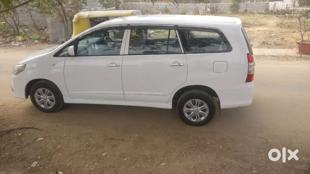 Toyota Innova 2015 Diesel Well Maintained Company Registered Car