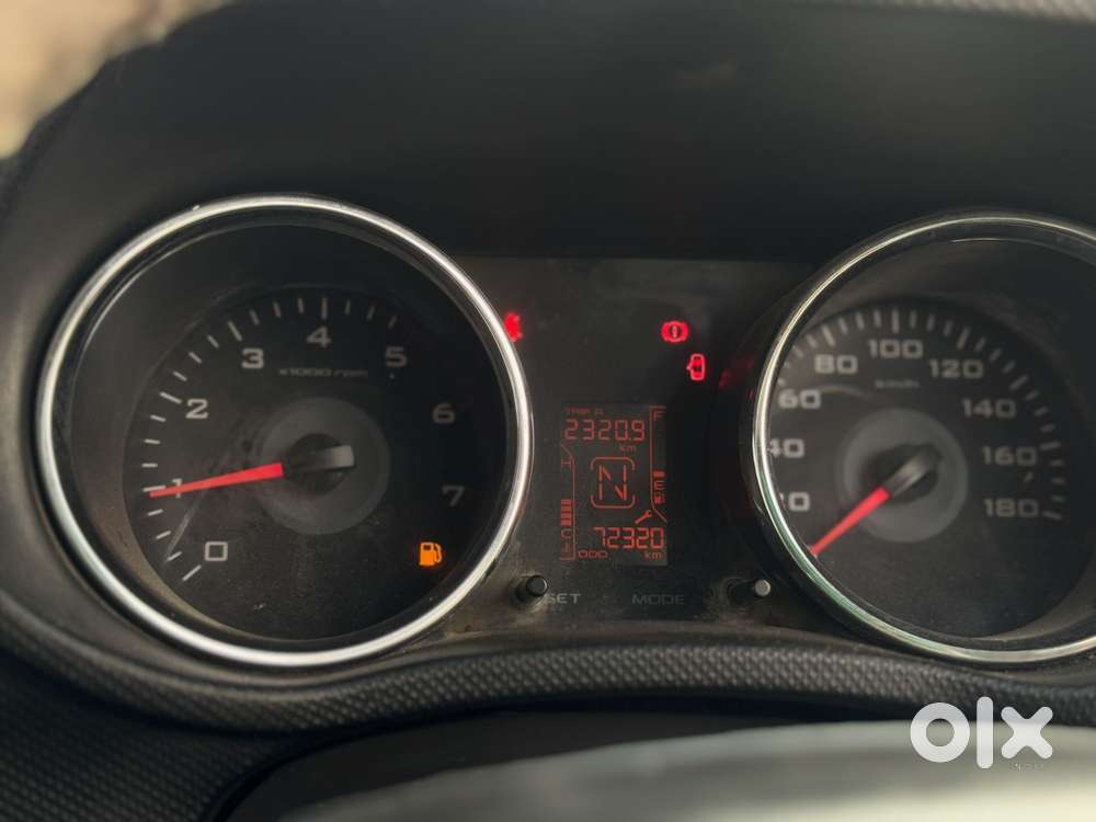 Mahindra Tuv 300 Mhawk100 T8, 2016, Diesel