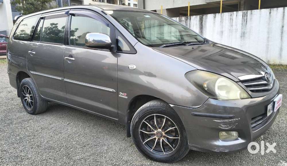 Toyota Innova 2.5 V 7 Str, 2011, Diesel