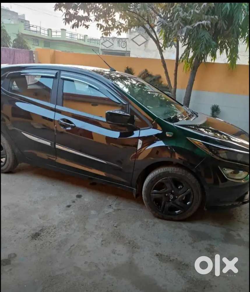 Tata Altroz 2023 Petrol Well Maintained.