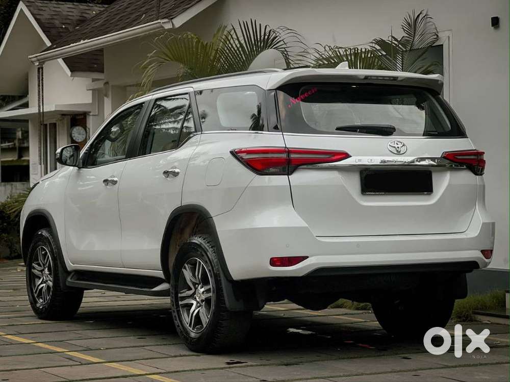 Toyota Fortuner 4x2 At 2.8 Diesel, 2023, Diesel