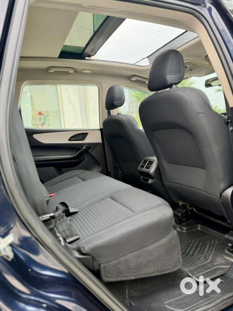 Mahindra Xuv700 2.2 Ax 5 Diesel Mt Str, 2022, Diesel