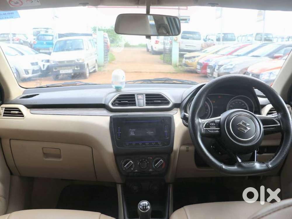 Maruti Suzuki Dzire 1.2 Vxi, 2022, Petrol