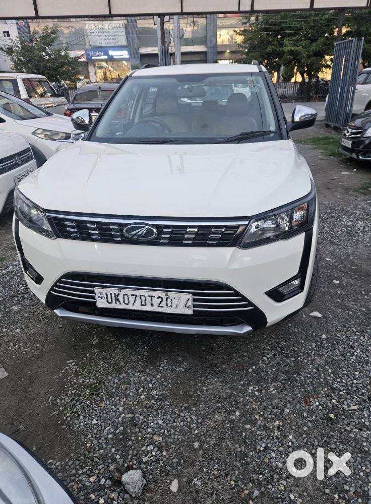 Mahindra Xuv300 W6, 2020, Petrol