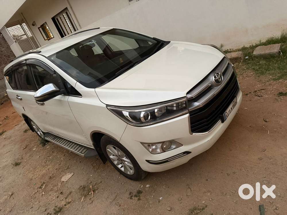 Toyota Innova Crysta 2.8 Zx At, 2016, Diesel