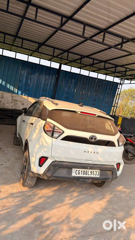Tata Nexon 2023 Petrol