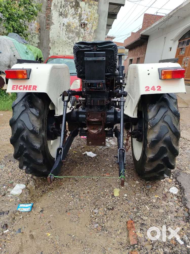 2005 Eicher 242/nc Hr No
