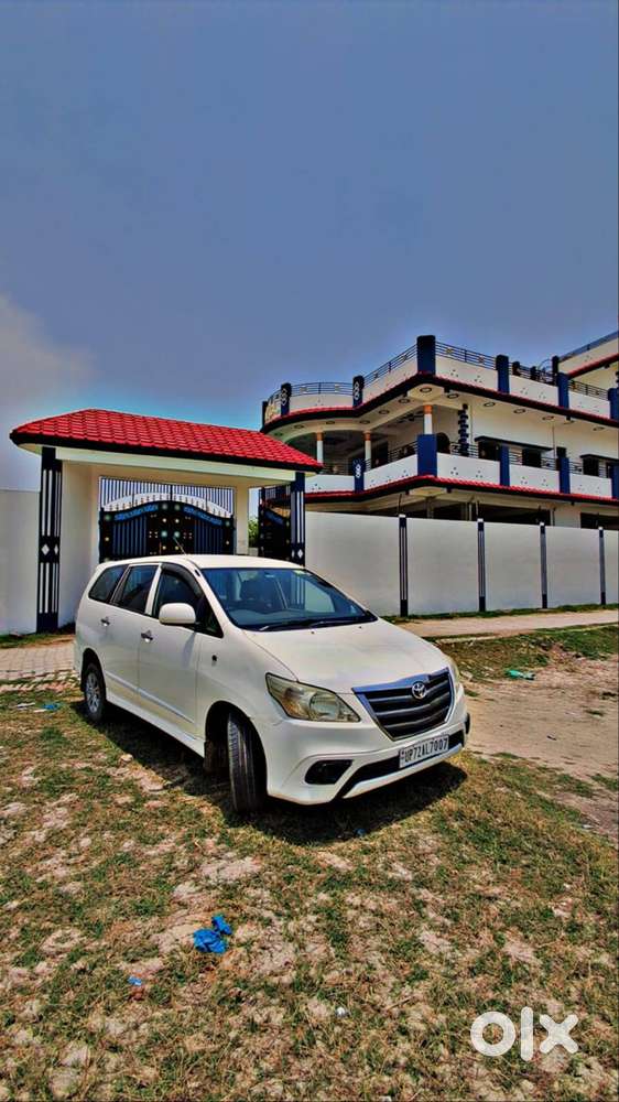 Toyota Innova Crysta 2016 Diesel Well Maintained