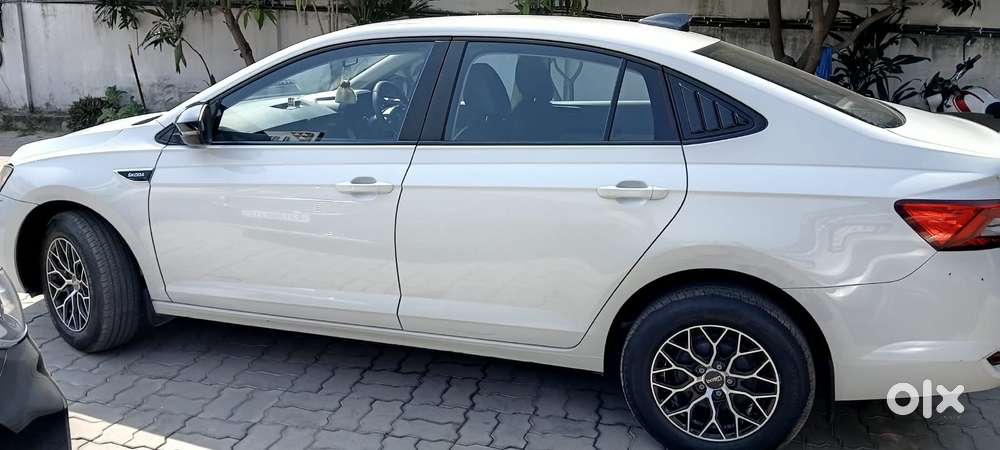 Skoda Slavia 1.0 Active Tsi, 2022, Petrol