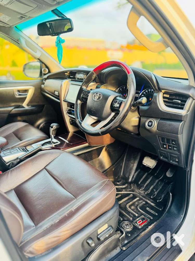 Toyota Fortuner 4x2 At 2.8 Diesel, 2020, Diesel