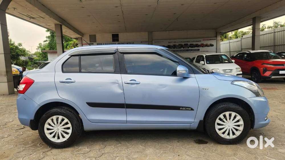 Maruti Suzuki Swift Dzire 1.2 Vxi Bsiv, 2015, Petrol