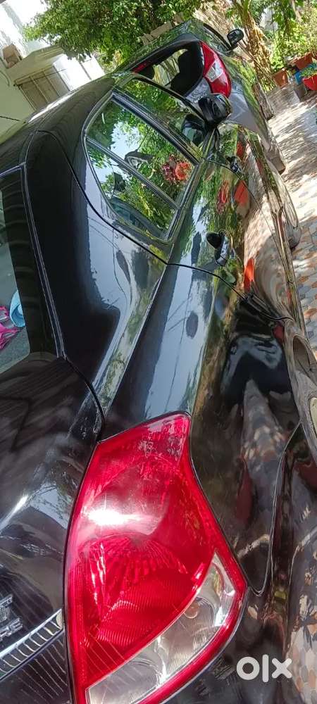 Maruti Suzuki Dzire 2010 Petrol 78700 Km Driven