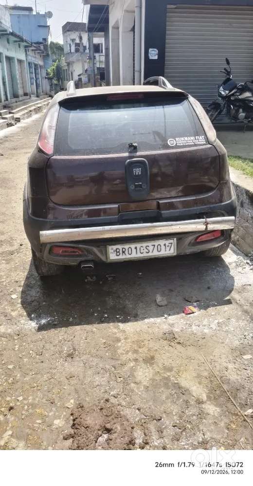 Gadi Ekdam Mast He Koi Kam Nhi He