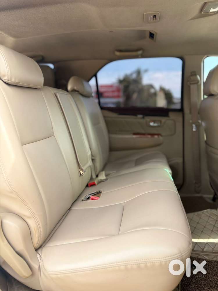 Toyota Fortuner, 2010, Diesel