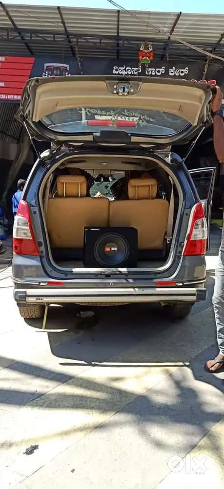 Toyota Innova 2014