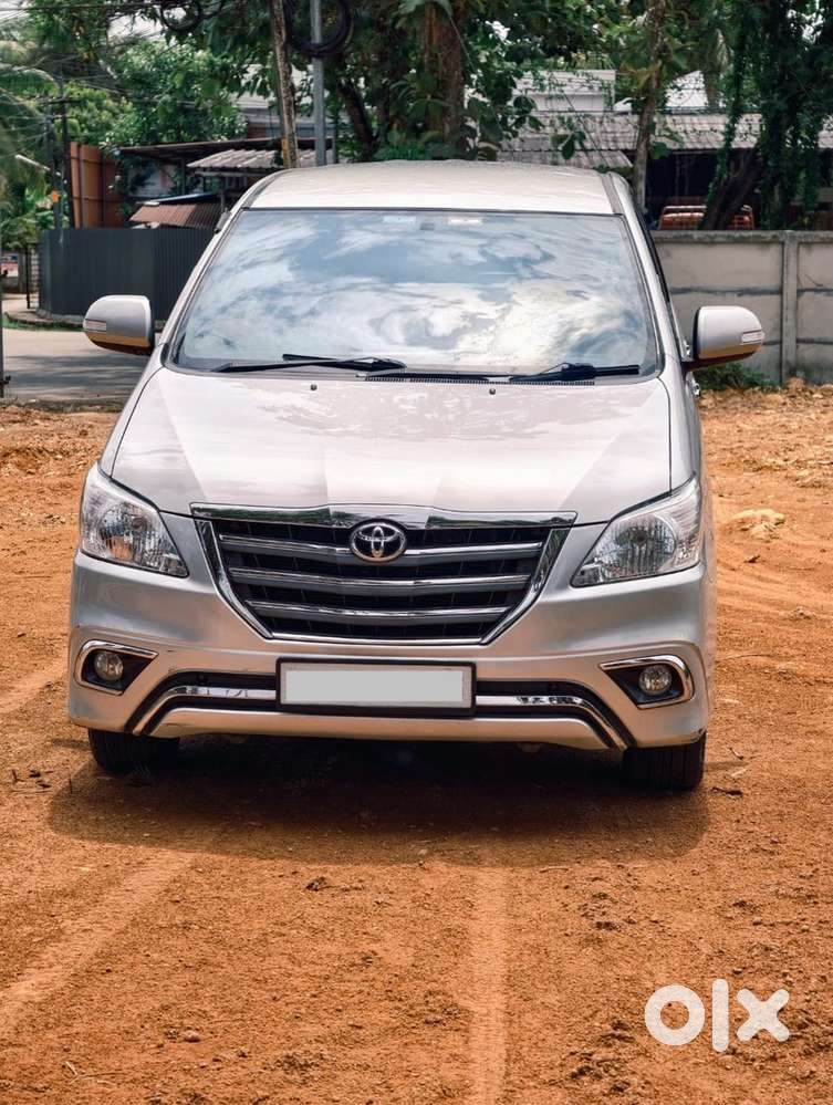 Toyota Innova Diesel 2014