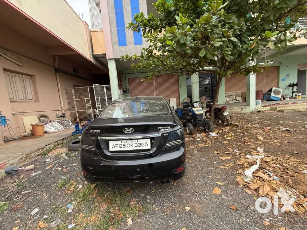 Hyundai Verna 2011 Diesel 200000 Km Driven