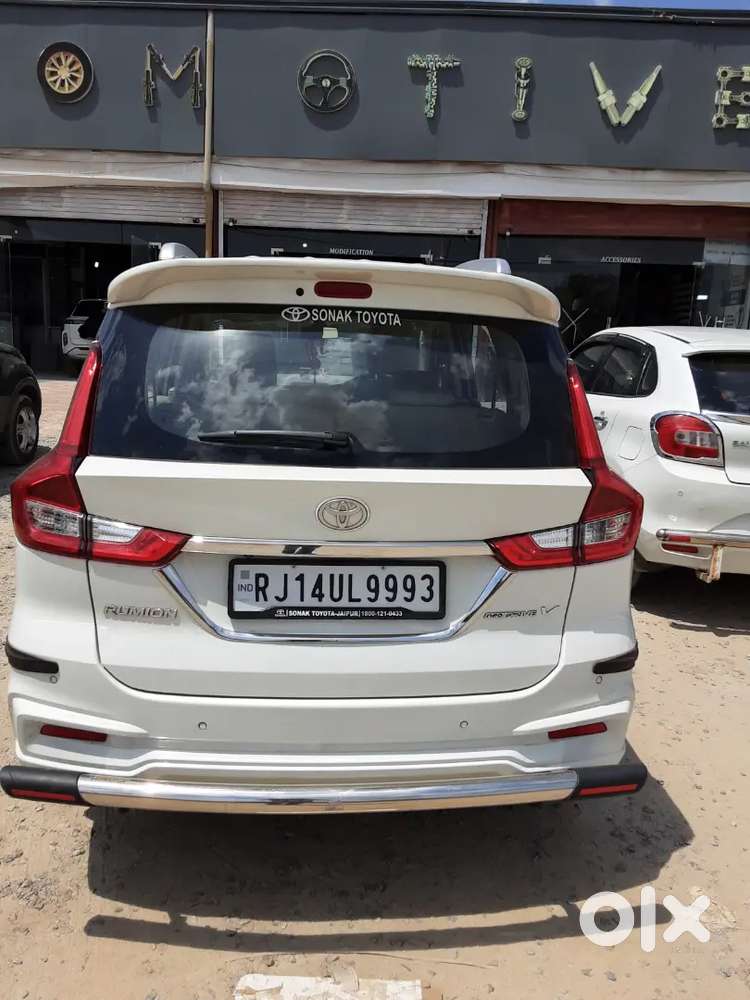 Toyota Rumion 2025 Petrol Well Maintained