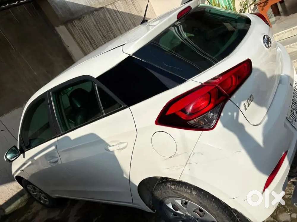 Hyundai I20 2017 Diesel 90700 Km Driven