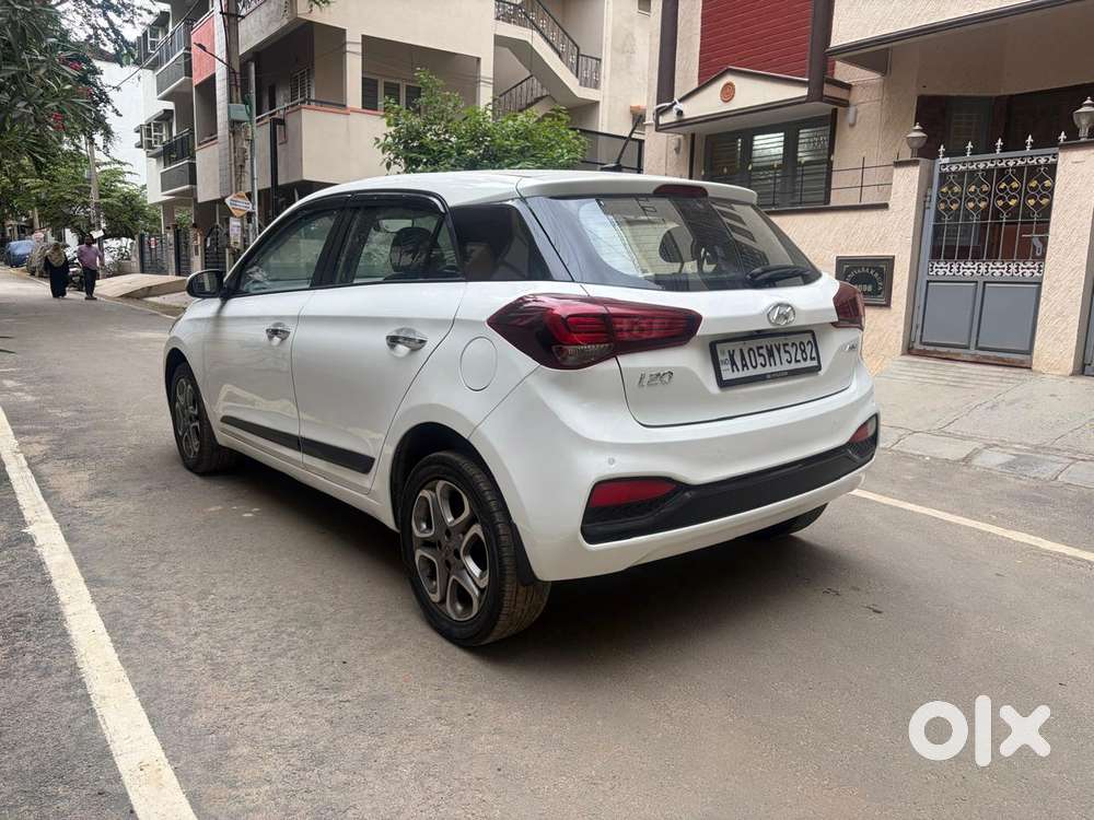 Hyundai I20 Asta (o) 1.2 Mt, 2019, Petrol