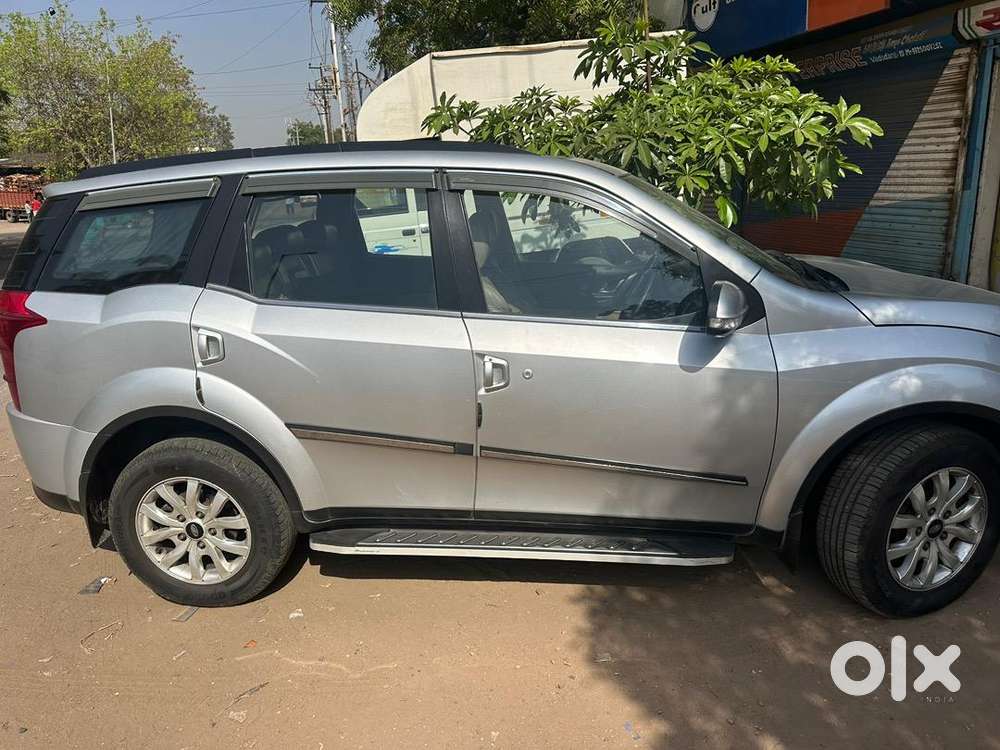 Mahindra Xuv500 2016 Diesel 126800 Km Driven