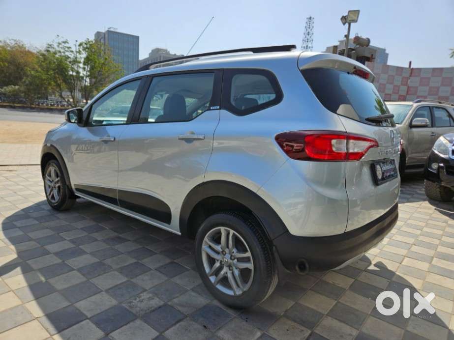 Renault Triber Rxz, 2022, Petrol